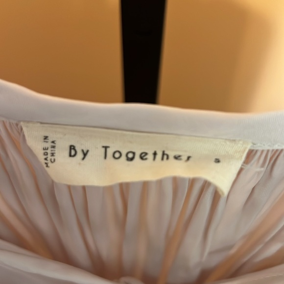 By Together polyester cream blouse size small - Picture 3 of 5